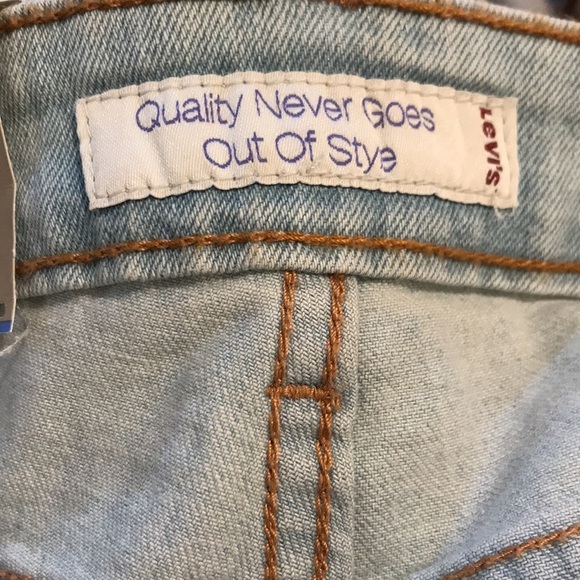 ▪️LEVI’S Mid Rise Denim Shorts - Picture 8 of 9